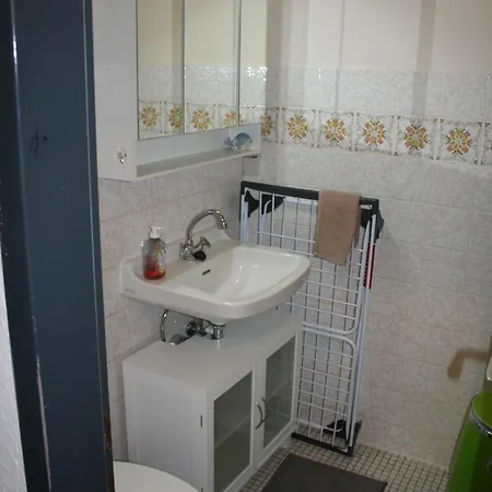 Fels- Und Seenland 公寓 *